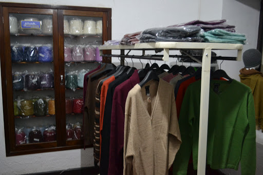 Stores to buy amazona women's clothing Cochabamba