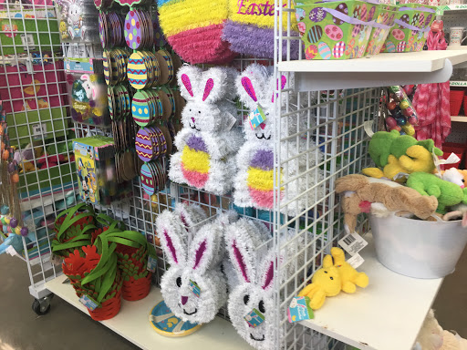 Dollar Store «Dollar Tree», reviews and photos, 2300 W Davison St, Detroit, MI 48238, USA