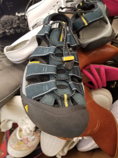 Discount Store «Bargains In A Box», reviews and photos, 4254 W Belmont Ave, Chicago, IL 60641, USA