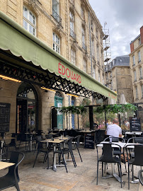 Atmosphère du Restaurant ÉDOUARD VINS ET COMESTIBLES à Bordeaux - n°11