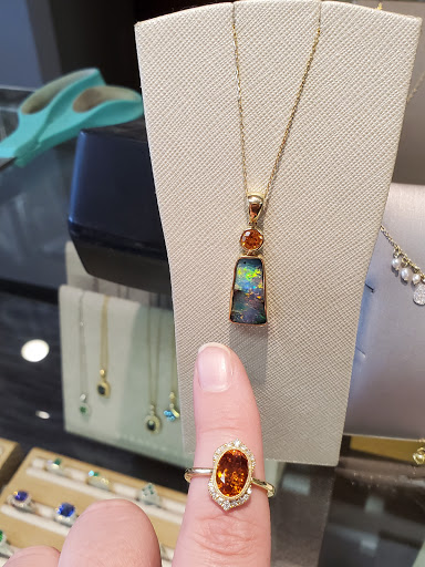 DeVries Jewelry Store, 411 Leonard St NW, Grand Rapids, MI 49504, USA, 