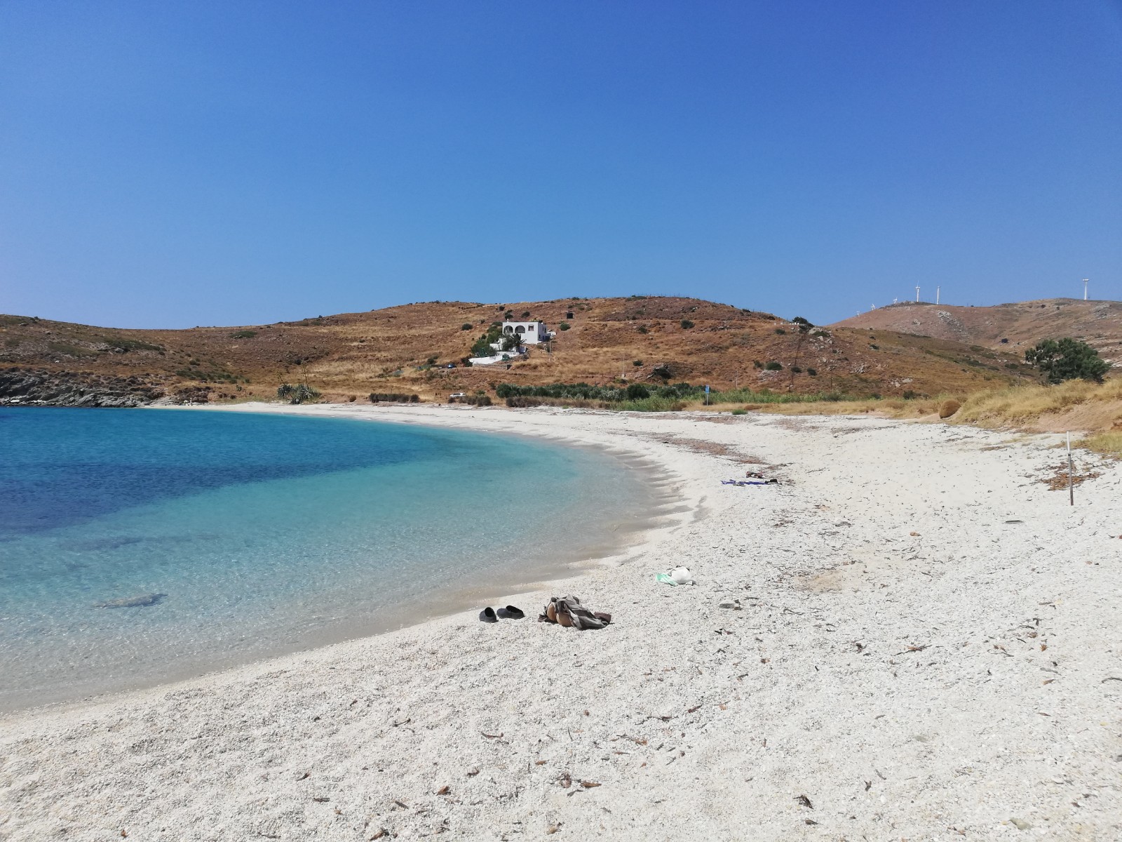 Photo de Gialos beach avec baie spacieuse