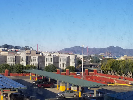 Shopping Mall «North Point Centre», reviews and photos, 320 Bay St, San Francisco, CA 94133, USA