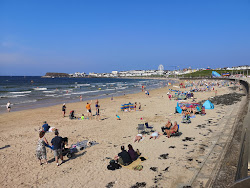 Photo de West Strand Beach et le règlement