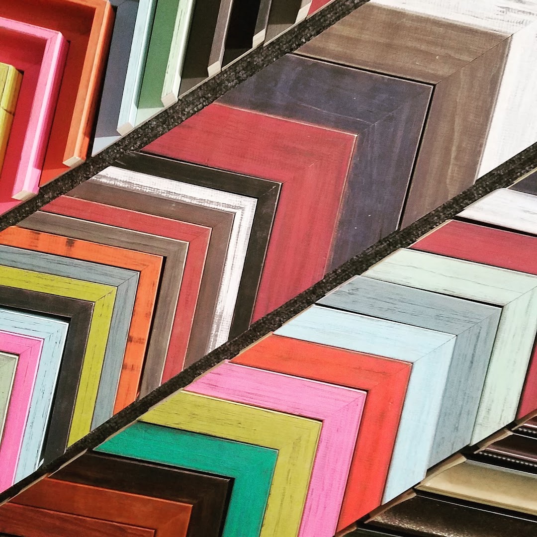 Square Peg Custom Framing