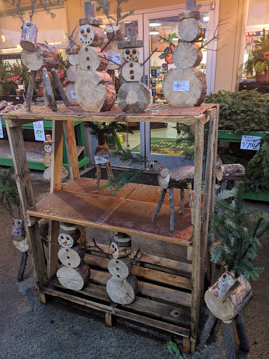 Grocery Store «Top of the Hill Quality Produce», reviews and photos, 5325 NE 4th St, Renton, WA 98059, USA