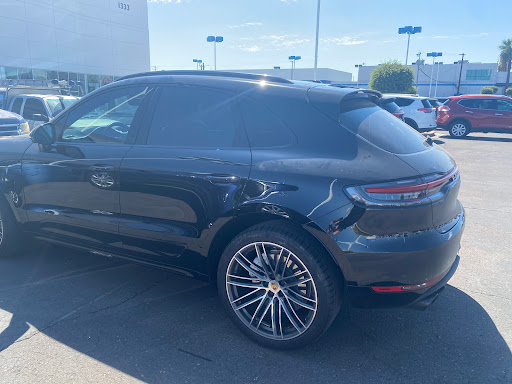 Auto Body Shop «Lovetts Body Shop», reviews and photos, 1411 E Camelback Rd, Phoenix, AZ 85014, USA