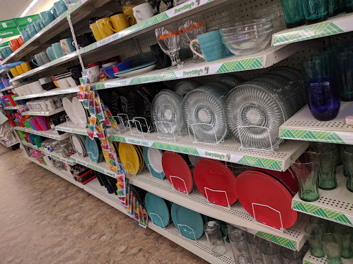 Dollar Store «Dollar Tree», reviews and photos, 100 Granite St, Quincy, MA 02169, USA