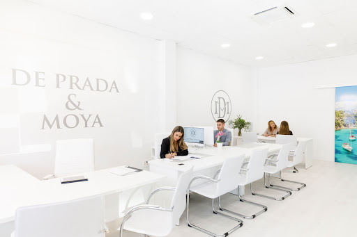 DE PRADA & MOYA Abogados-Asesores-Inmobiliaria