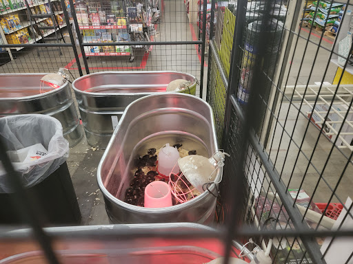 Home Improvement Store «Tractor Supply Co.», reviews and photos, 921 River Rd, Charlottesville, VA 22901, USA