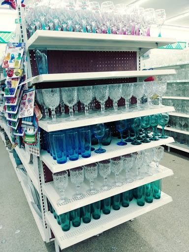 Office Supply Store «Staples», reviews and photos, 135 Bloomfield Ave, Bloomfield, NJ 07003, USA