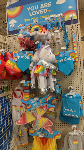 Pet Supply Store «PetSmart», reviews and photos, 1125 Hover St, Longmont, CO 80501, USA