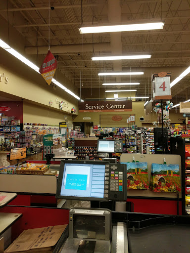 Grocery Store «Rays Food Place», reviews and photos, 1139 S Cloverdale Blvd, Cloverdale, CA 95425, USA