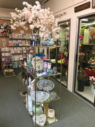 Florist «Crystals Flowers & Gifts», reviews and photos, 17314 Pacific Ave S, Spanaway, WA 98387, USA