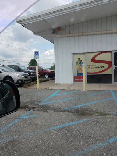 Shoe Store «Super Shoes», reviews and photos, 2929 Lycoming Mall Dr, Muncy, PA 17756, USA