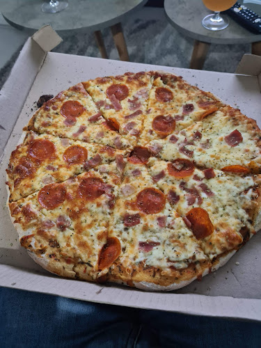 Miloca Pizzeria & Restobar - San Pedro de La Paz