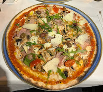 Pizza du Restaurant italien Chez Vincent (Casa Cozzoli) à Paris - n°1