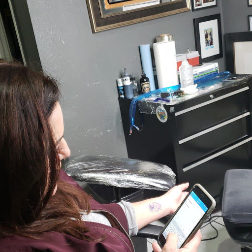 Tattoo Shop «Pushing Ink Tattoo Studio», reviews and photos, Durfee Ave, El Monte, CA 91732, USA