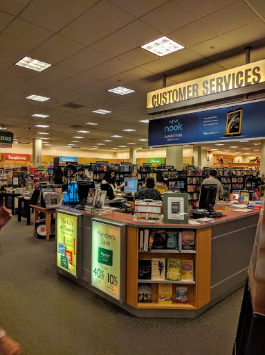 Book Store «Barnes & Noble», reviews and photos, 25 Hazard Ave # 4, Enfield, CT 06082, USA