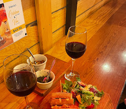 Marcelino’s pan y vino photo