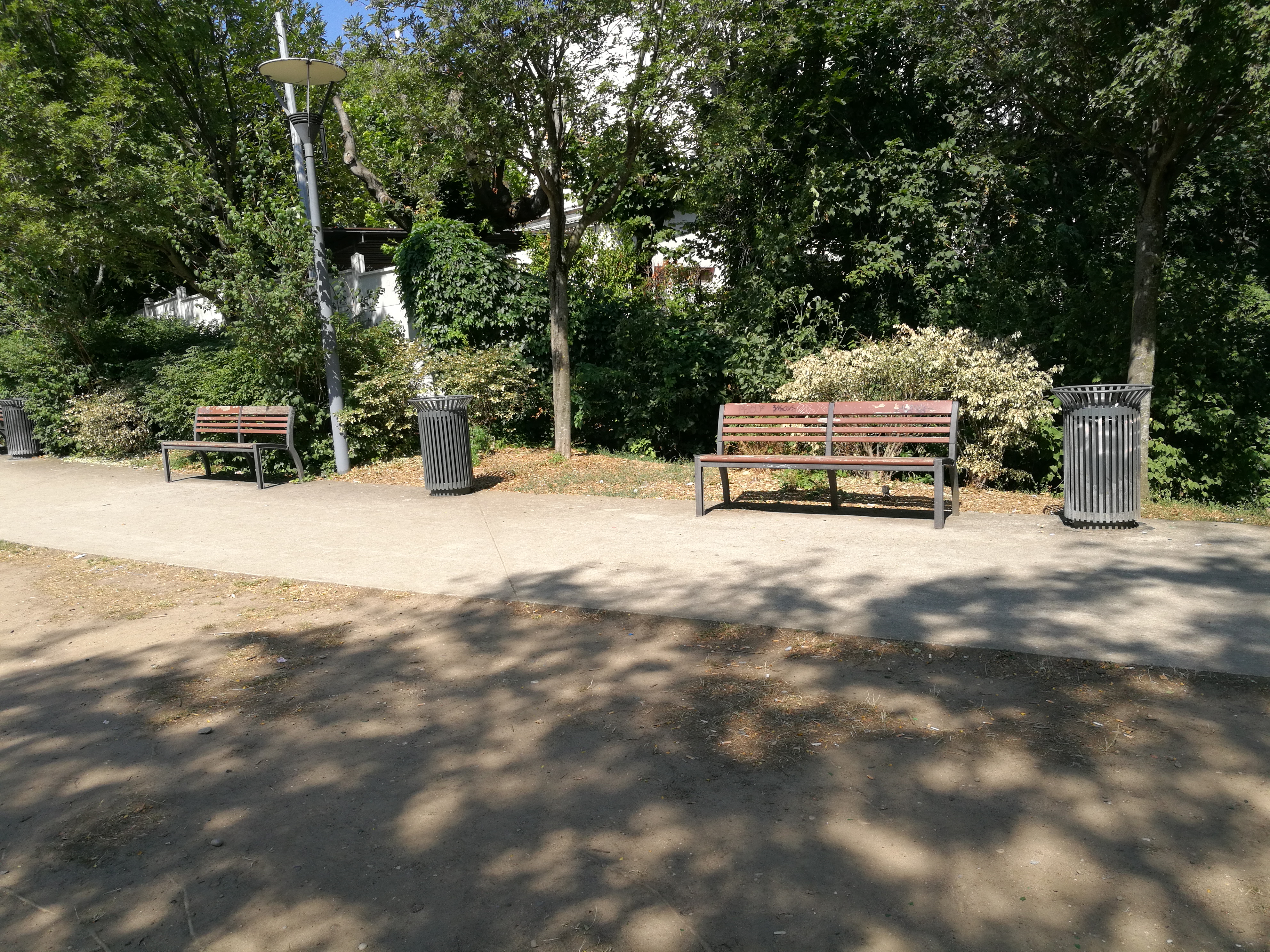 Photo n° 7 de l'avis de Frenchnraughmoobthoj.h fait le 04/08/2019 à 04:47