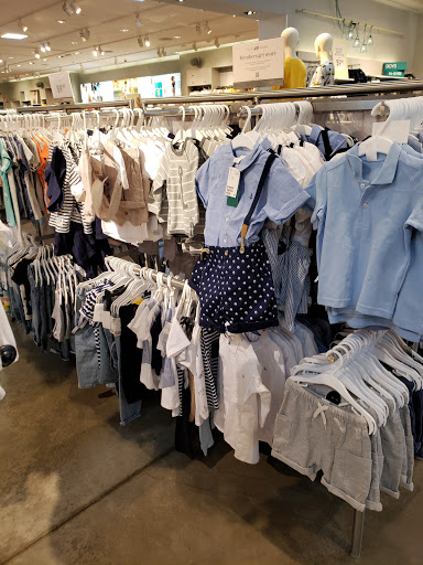 Clothing Store «H&M», reviews and photos, 6800 N 95th Ave, Glendale, AZ 85305, USA