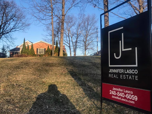 Real Estate Agency «Jennifer Lasco - Real Estate - Homes For Sale - Michigan», reviews and photos, 101 N Adelaide St, Fenton, MI 48430, USA