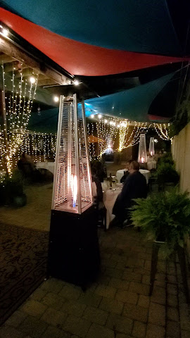 Lucias Tavola by null