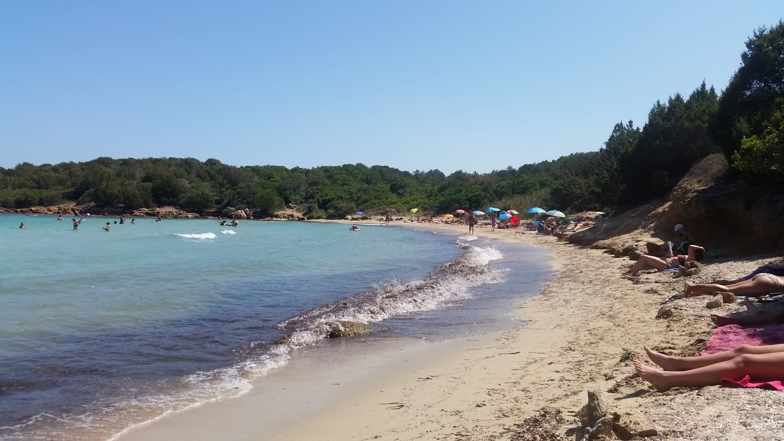 Zdjęcie Spiaggia Le Piscine położony w naturalnym obszarze