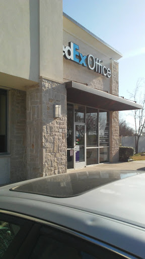 Print Shop «FedEx Office Print & Ship Center», reviews and photos, 909 I-30 Frontage Rd, Rockwall, TX 75087, USA