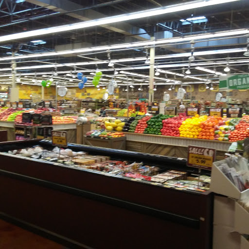 Grocery Store «Fresh Thyme Farmers Market- Troy MI», reviews and photos, 901 E Big Beaver Rd, Troy, MI 48083, USA