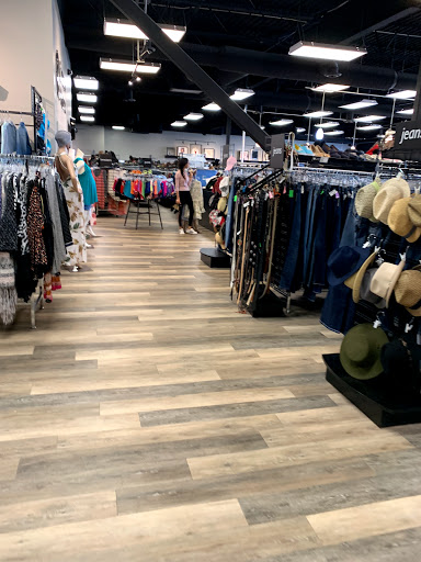 Used Clothing Store «Clothes Mentor», reviews and photos, 2551 45th St S # 113, Fargo, ND 58104, USA