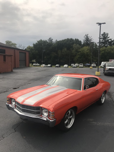 Car Dealer «Auto Villa», reviews and photos, 302 S Lake St, Grayslake, IL 60030, USA