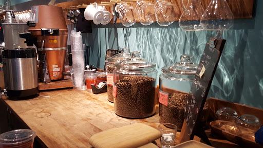 Coffee Shop «Intelligentsia Coffee Millennium Park Coffeebar», reviews and photos, 53 E Randolph St, Chicago, IL 60601, USA