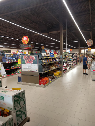 Supermarket «ALDI», reviews and photos, 620 Meacham Rd, Elk Grove Village, IL 60007, USA
