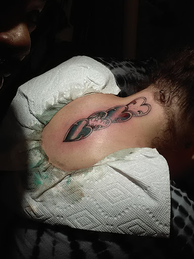 Tattoo Shop «Coastline Tattoo Studio - Provincetown», reviews and photos, 290A Commercial St, Provincetown, MA 02657, USA