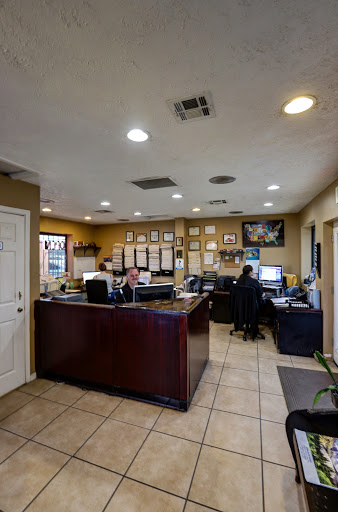 Auto Body Shop «Titan Auto Body», reviews and photos, 9145 N Cave Creek Rd, Phoenix, AZ 85020, USA