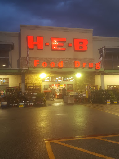 Grocery Store «H-E-B Grocery», reviews and photos, 215 River Ranch Rd, Kingsland, TX 78639, USA