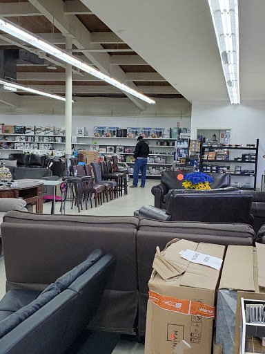 Discount Store «Eagle Bargain Outlet», reviews and photos, 10890 SE Oak St, Milwaukie, OR 97222, USA