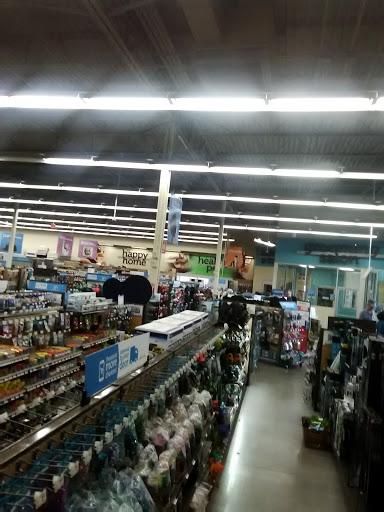 Pet Supply Store «Petco Animal Supplies», reviews and photos, 7303 Pinnacle Pkwy, Covington, LA 70433, USA