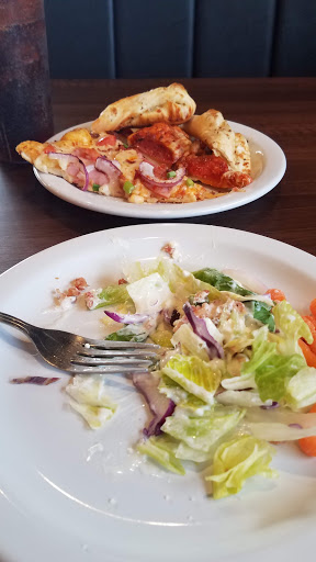 Pizza Restaurant «Round Table Pizza», reviews and photos, 398 Florin Rd, Sacramento, CA 95831, USA