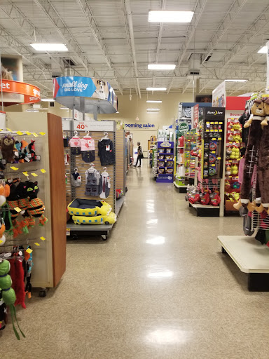 Pet Supply Store «PetSmart», reviews and photos, 857 N Val Vista Dr #106, Gilbert, AZ 85234, USA
