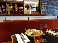 Photos du propriétaire du Bar-restaurant à huîtres Le Bar de l’Entracte à Paris - n°3