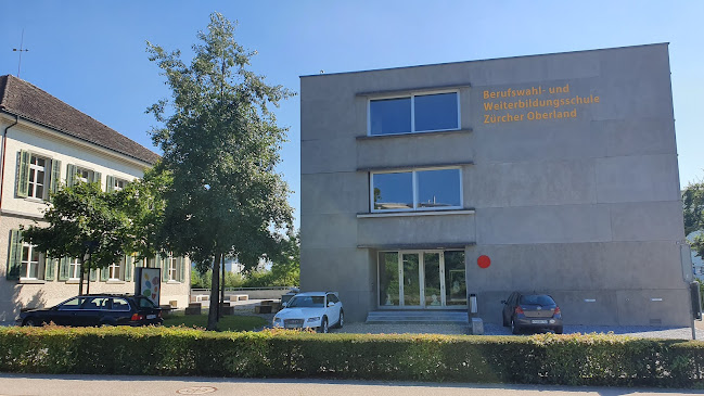 Rezensionen über Berufswahl- und Weiterbildungsschule Zürcher Oberland Wetzikon BWSZO in Uster - Schule