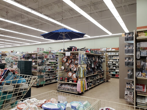 Home Goods Store «Christmas Tree Shops», reviews and photos, 1100-1300 N Galleria Dr, Middletown, NY 10941, USA