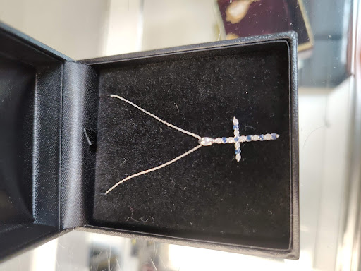 Pawn Shop «Gold Star Pawn & Gun Shop», reviews and photos, 36542 Vine St, Willowick, OH 44095, USA