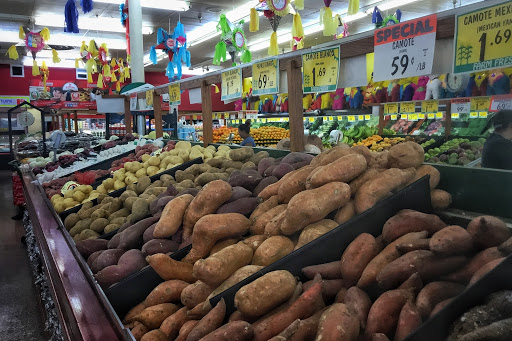 Armandos Supermarket image 8