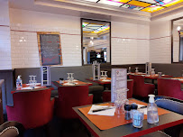 Atmosphère du Restaurant Brasserie Le Moncey à Paris - n°3
