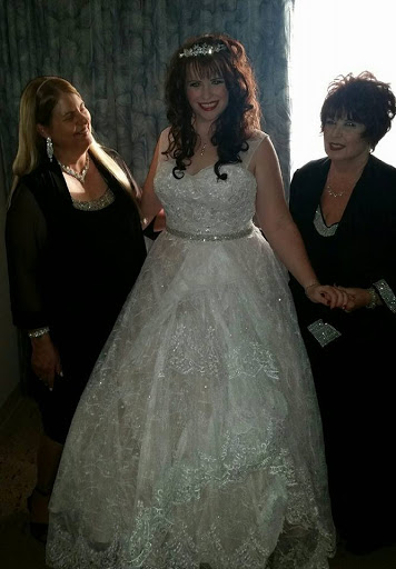 Bridal Shop «Wedding Gallery - St Charles», reviews and photos, 425 Clark St, St Charles, MO 63301, USA