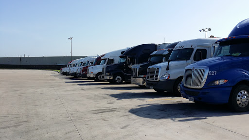 Gas Station «QuikTrip», reviews and photos, 5400 S Interstate 35 East Service Rd, Waxahachie, TX 75165, USA